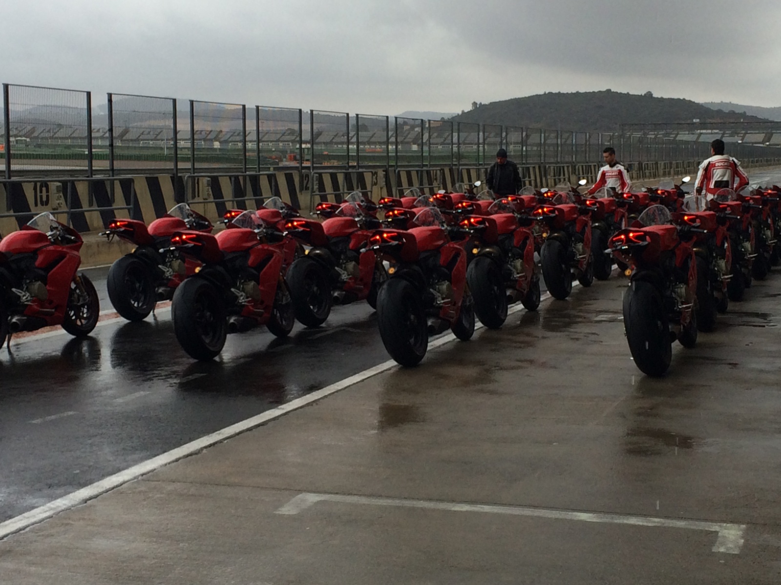 Neumoto Neumaticos de Moto Ducati Delaer Trainig  2015